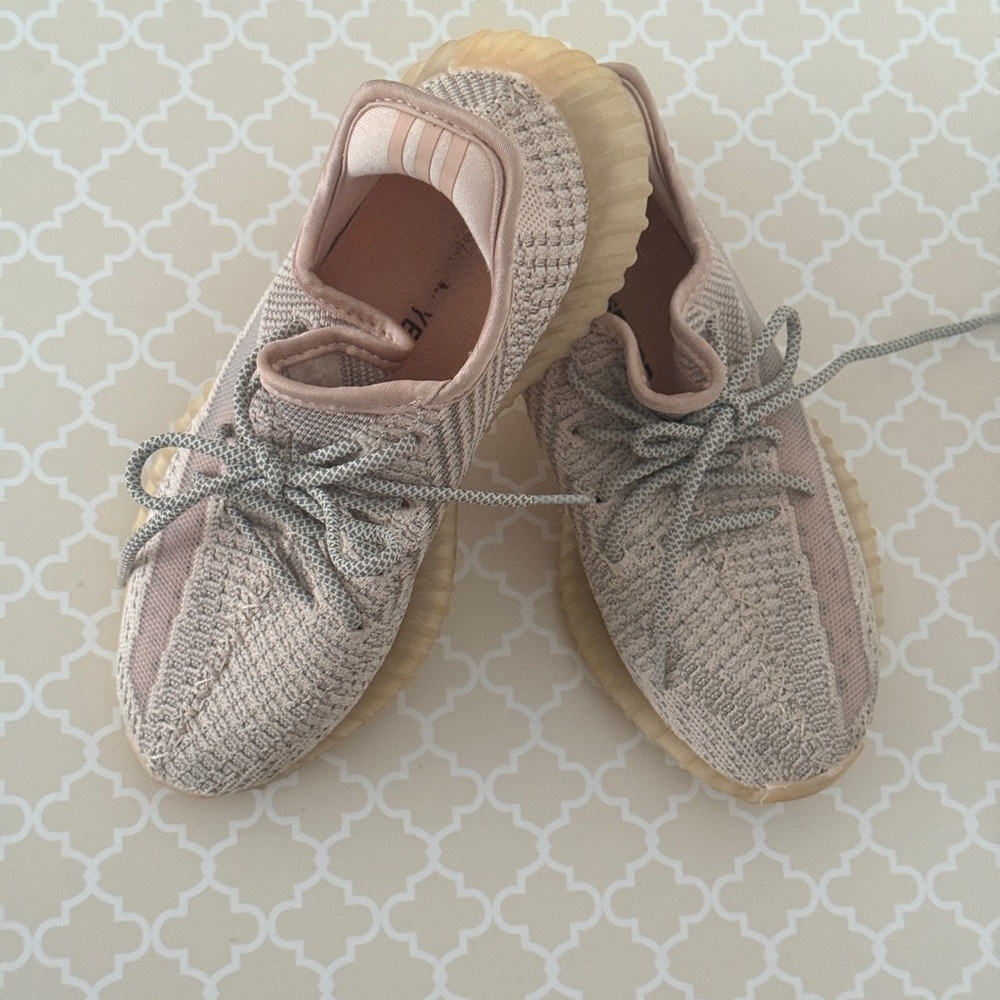 Light beige Knit Sneakers Adidas Yeezy Boost sole